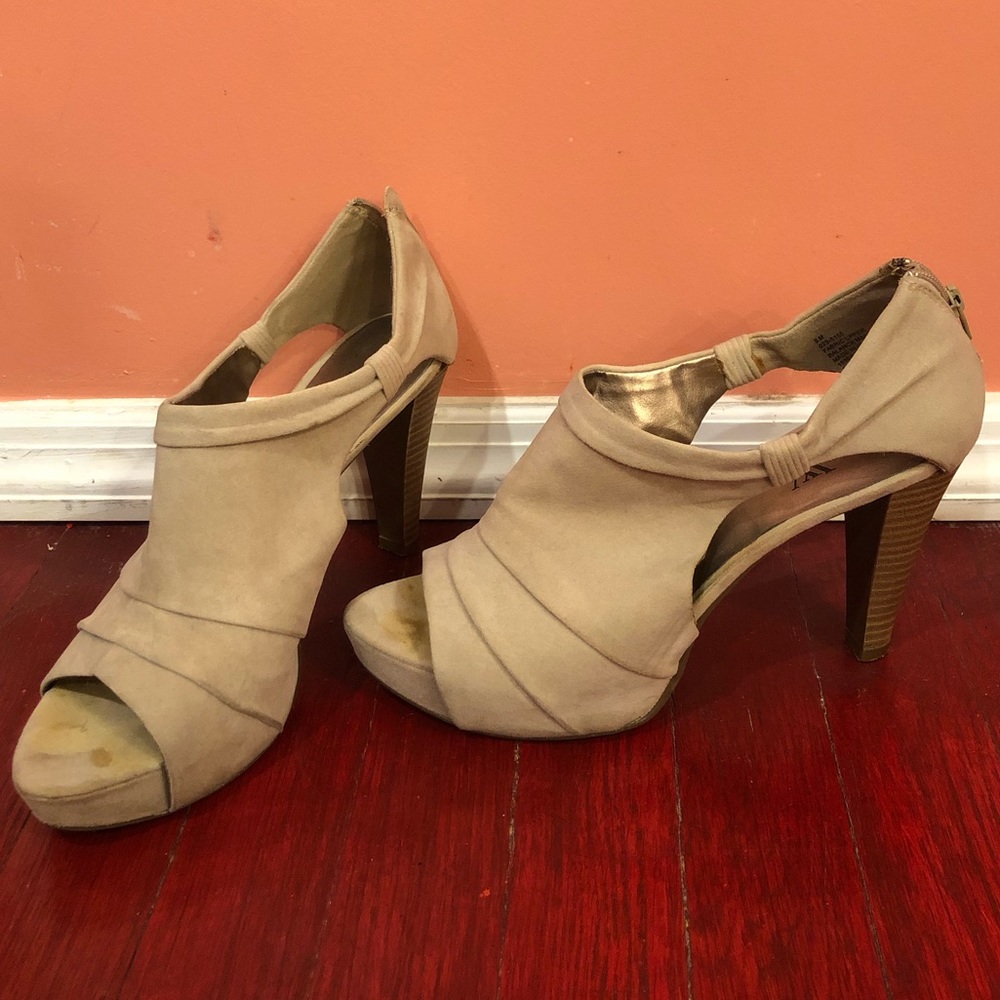 Worthington Light Colored Heels